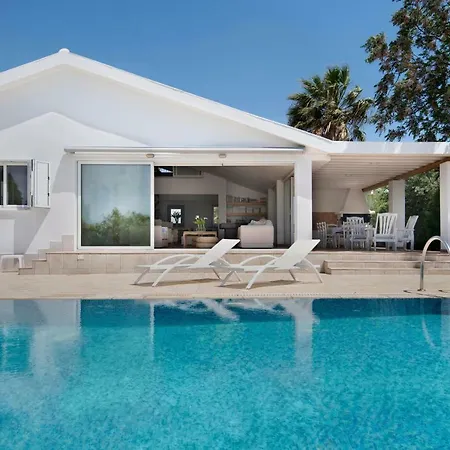 Villa Garden Luxury Dasaki Achnas