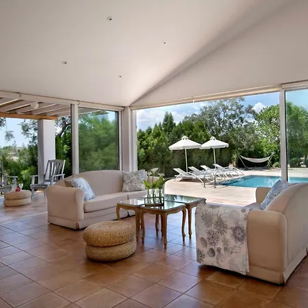 Garden Luxury Villa *